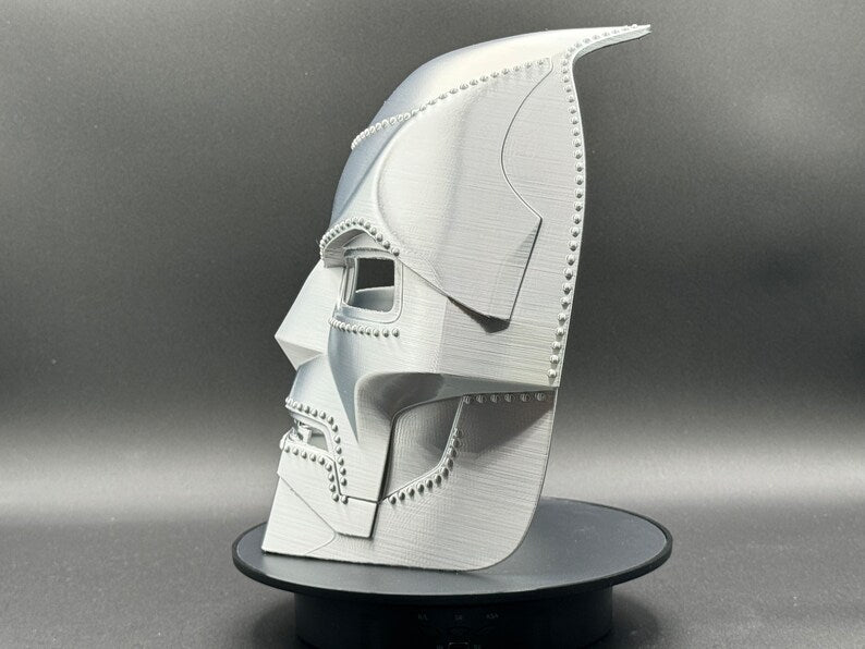 🦾 Dr. Doom RDJ Mask – Cosplay-Ready Collectible, 3D printed- with strap